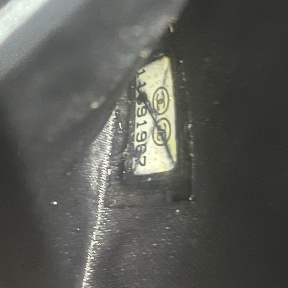 Chanel Wallet - Picture 6 of 10